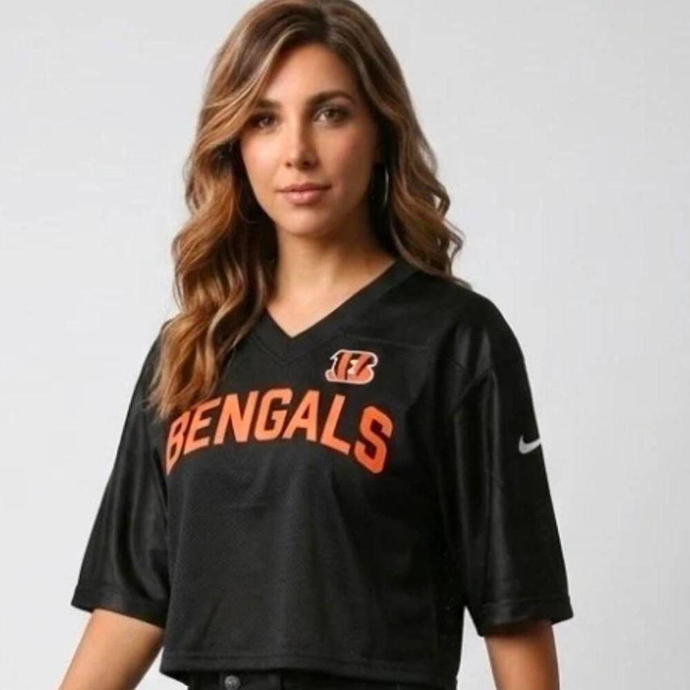Nike Cincinnati Bengals black cropped jersey with orange 'BENGALS' text and logo